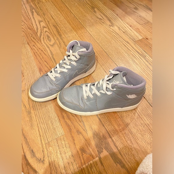 Jordan’s - Picture 3 of 6